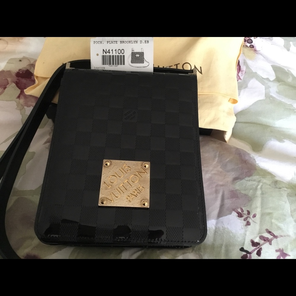 SOLD 💯Authentic Louis Vuitton Patent Leather  Bag